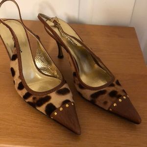 DOLCE AND GABBANA LEOPARD PONY SLINGBACKS